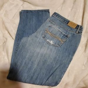 🟦 [1] Abercrombie Distressed Crop Jeans